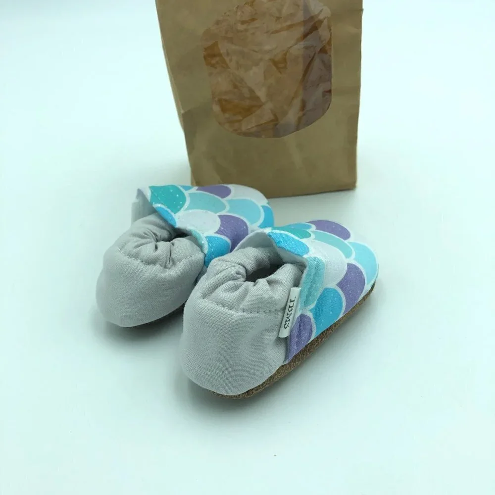 TBMS Handmade Baby Moccasins 3/$18